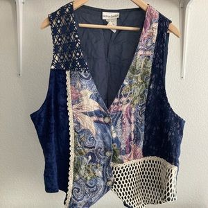 Multi-fabric vintage vest